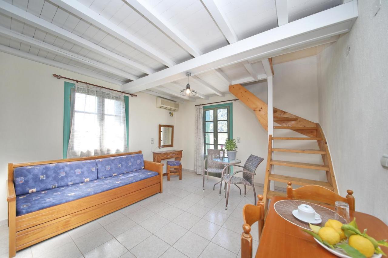 Skopelos Evergreen Apartments 斯塔菲罗斯 外观 照片