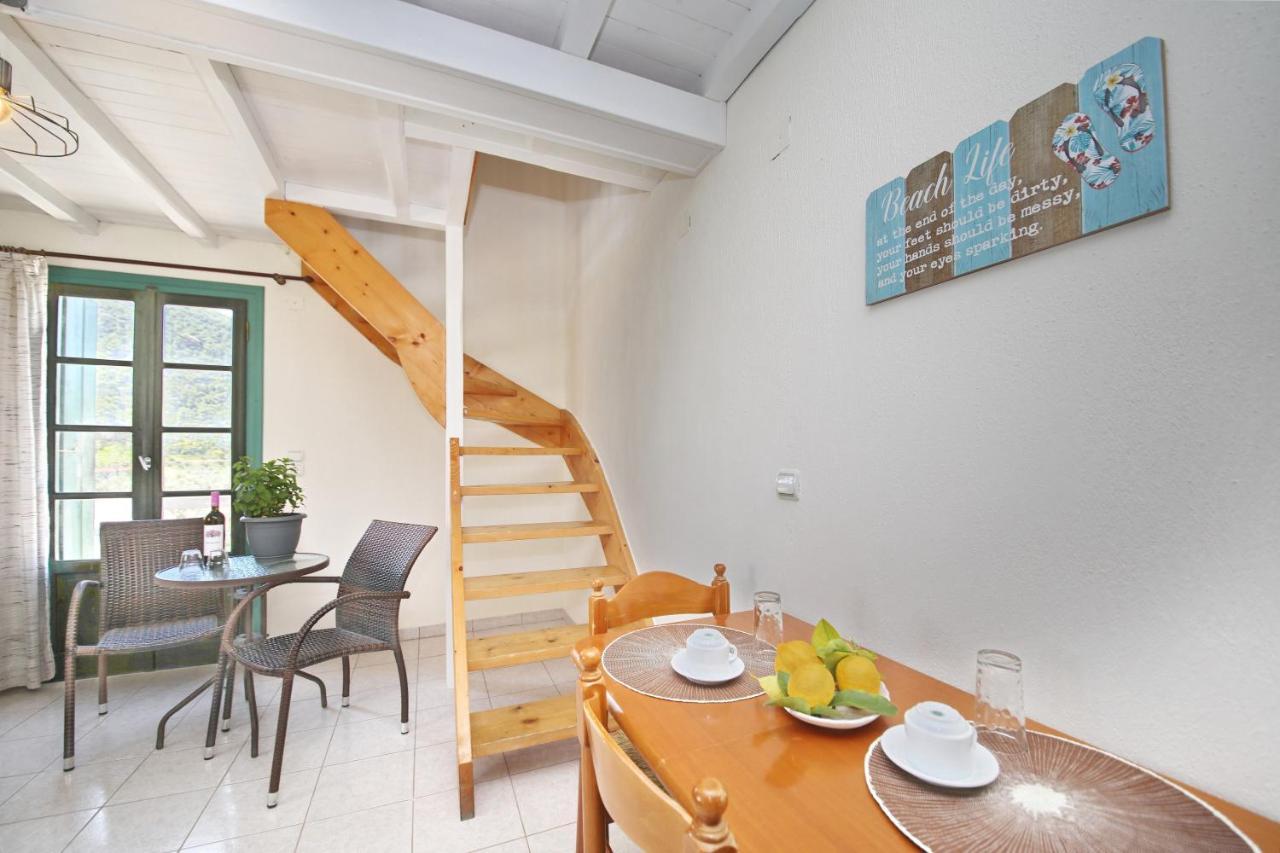 Skopelos Evergreen Apartments 斯塔菲罗斯 外观 照片